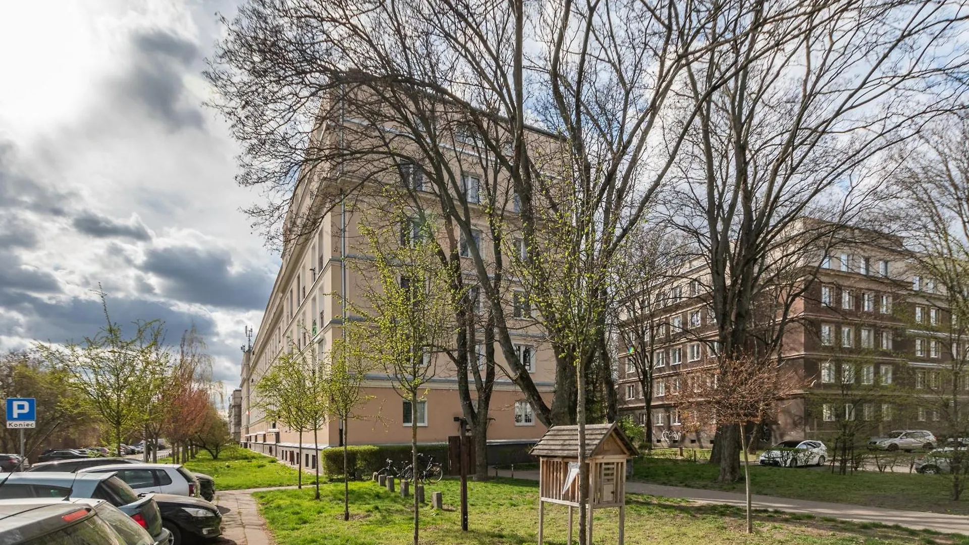 Raclawicka 42 By Homeprime Warsaw Apartment